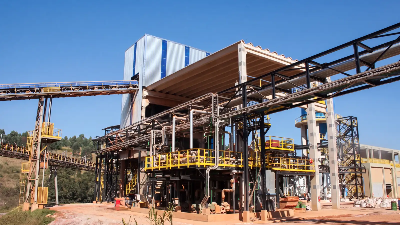 Planta industrial montada com equipamentos fabricados pela WND
